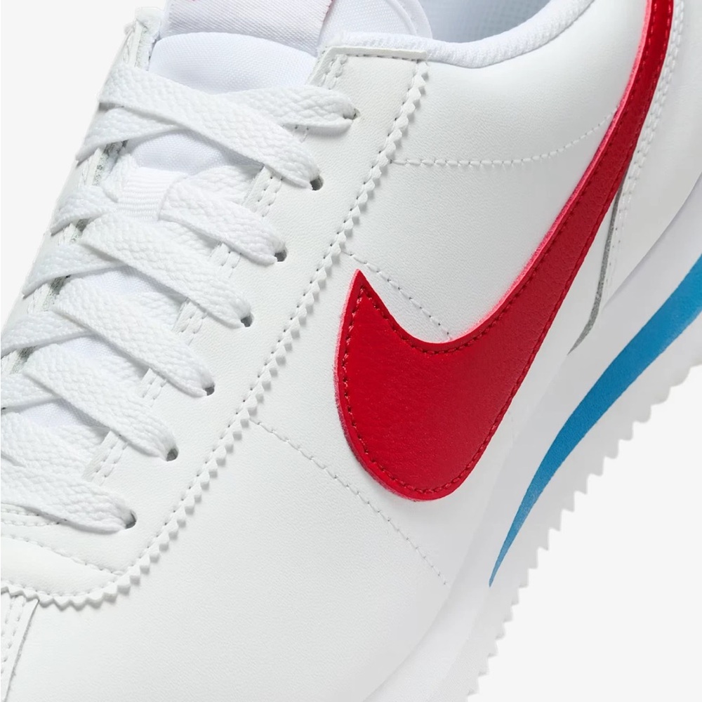 Women Sizes 11.5/12 Nike Cortez Forrest Gump White Red Blue DN1791-108 Ships now - Picture 8 of 8